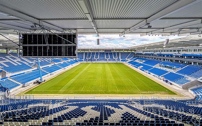 Blick ins leere Stadion des KSC